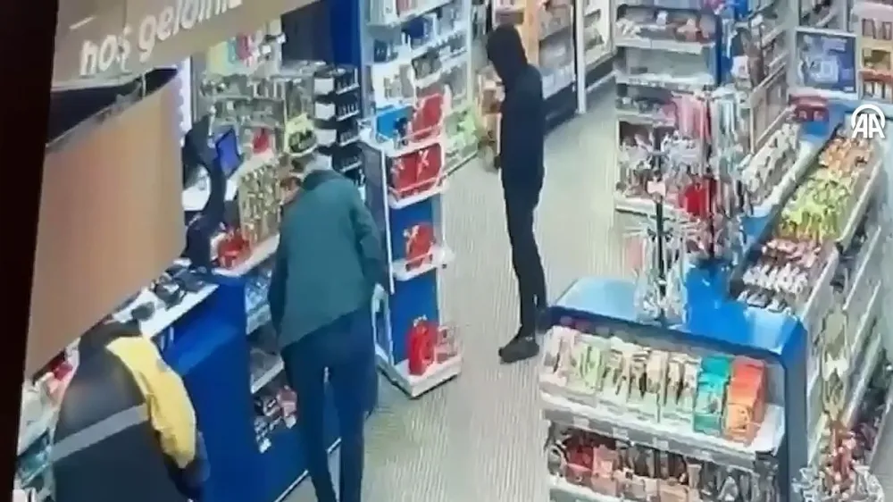 Adana dahil 8 ilde büyük operasyon.. Polis ve savcıyız diyerek dolandırmışlar.