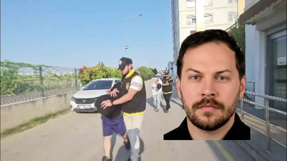 Adana. Ev arkadaşlarını bıçaklayıp öldürdüler, evde kilitli kalınca 112'yi arayıp yardım istediler