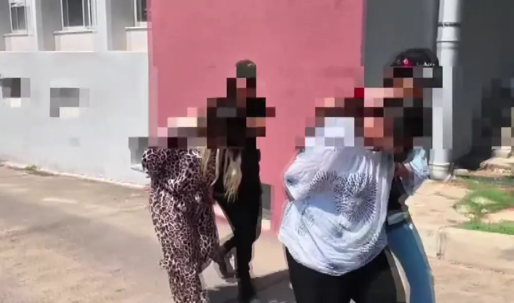 Adana’da kadın kuryelerin Midesinde 140 Kapsül Uyuşturucu Yakalandı