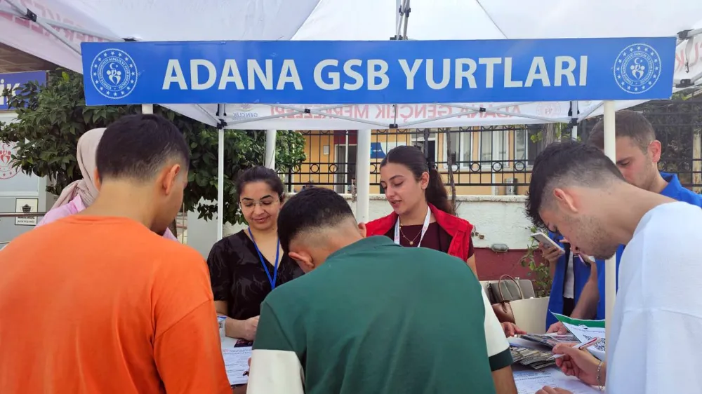 Yeni eğitim öğretim dönemi için kente gelen Öğrenciler otogarda karşılanıp yurtlarına ulaştırılıyor