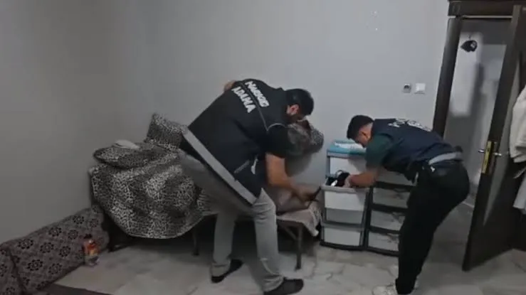 Adana merkezli uyuşturucu operasyonunda 58 zanlı yakalandı